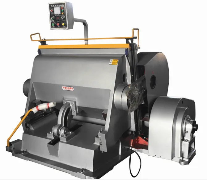 Mesin Pemotong Berkedut Dan Mati